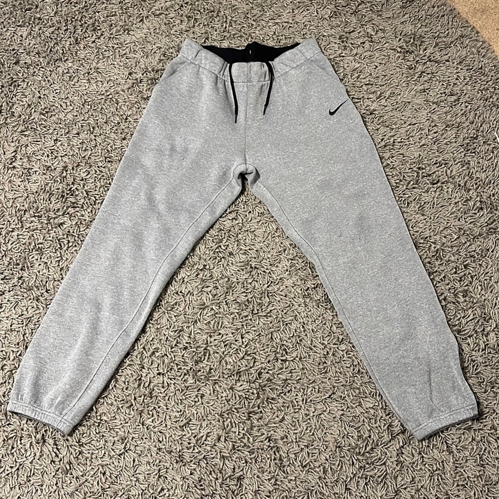 Women’s Nike dri-fit joggers size M